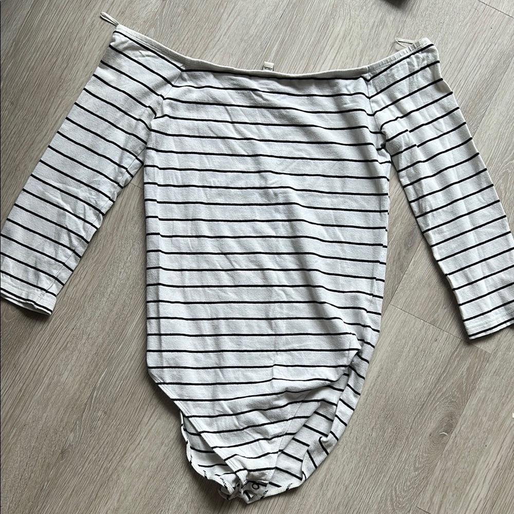 Express Striped Off-Shoulder Bodysuit White Black